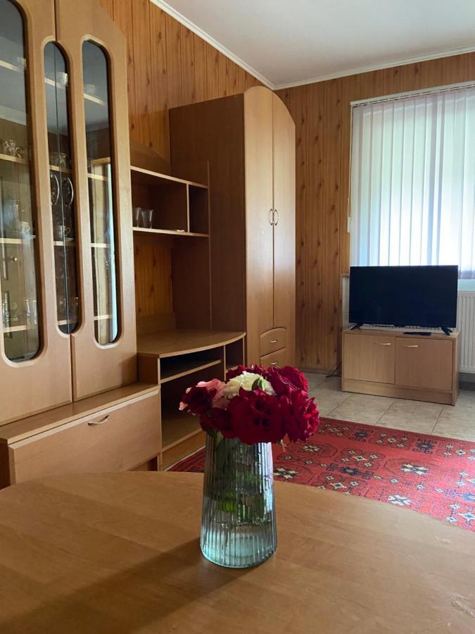 Constancia Hotel คาเมียเนตส์-โปดิลสกี ภายนอก รูปภาพ
